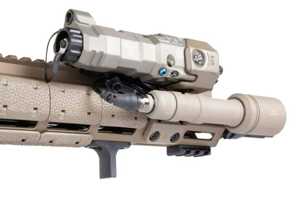 Arisaka Defense Offset Scout Mount M-Lok valokiinnike