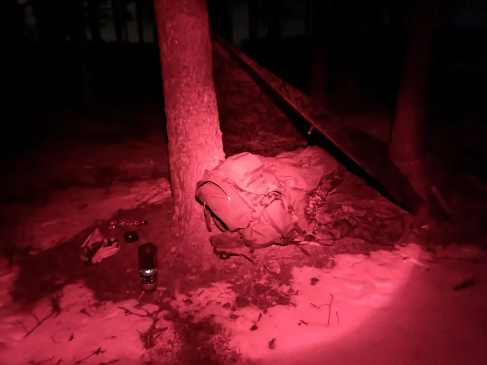 Carinthia SA M05 makuupussi, oliivinvihreä