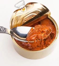 Kalakalle Savulohirouhe tomaattikastikkeessa, 235 g säilyke