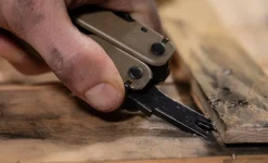 Leatherman Super Tool 300M monitoimityökalu, musta