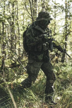 Mayflower UW Chest Rig 
