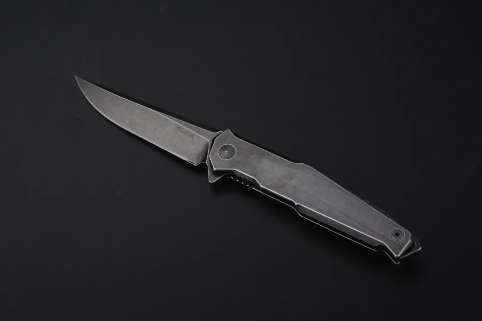 Ruike P108 taittoveitsi