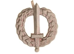 Tsekkoslovakialainen aselajimerkki, metallia, ylijäämä