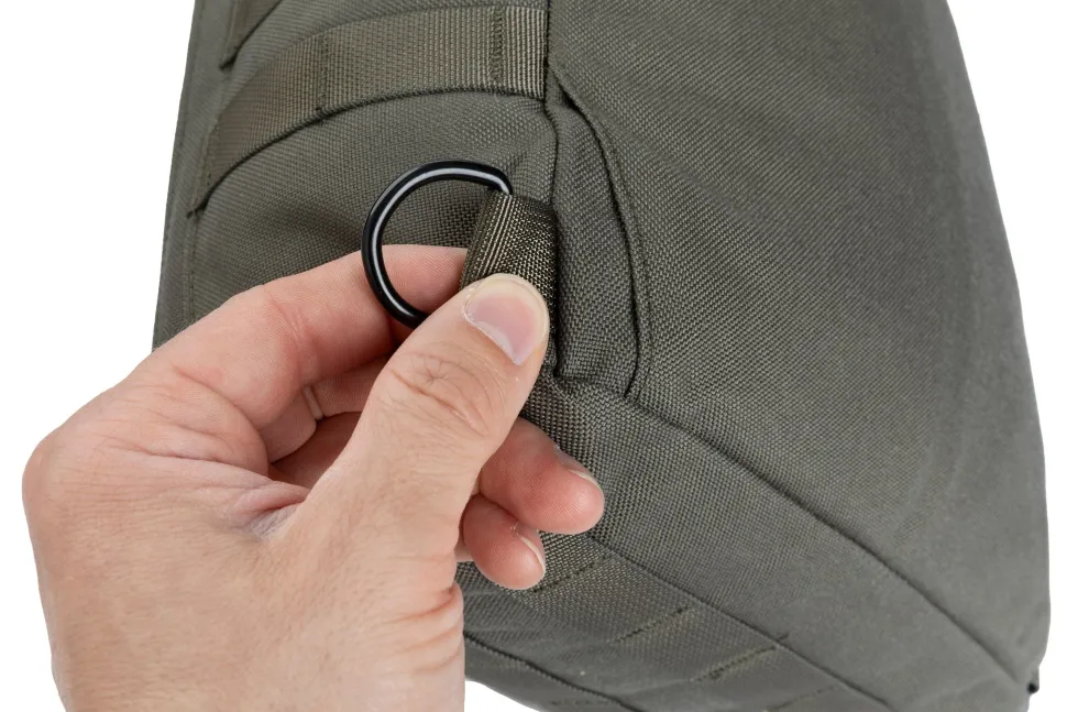 Varusteleka CP10 Mini-taistelureppu litteillä olkaviilekkeillä