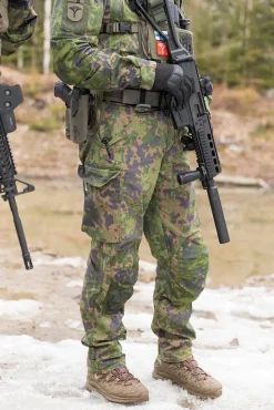Varusteleka L4 Kenttähousut (Vanha versio)