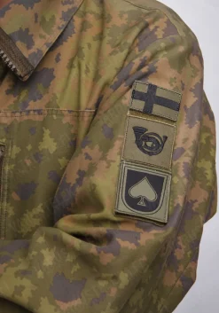 Varusteleka M05 joukko-osastotunnus, kenttävärit