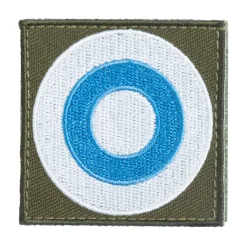 Varusteleka M05 lakkimerkki, aivan liian iso