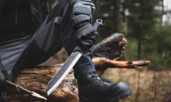 Varusteleka Skrama 240, hiiliteräs
