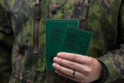 Varusteleka vedenpitävä muistilehtiö